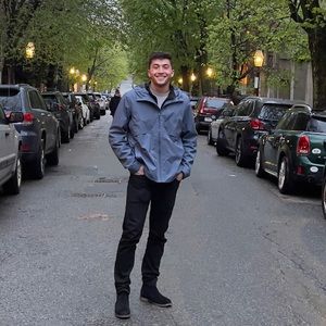 Meet your Posher, Joshua